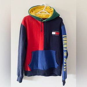 Vintage Tommy Hilfiger hoodie